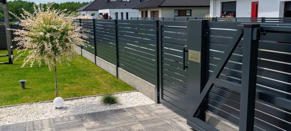 Ogrodzenie panelowe – co warto wiedzieć przed zakupem? 